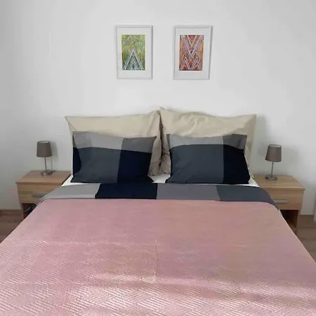 Magnolia Apartment *